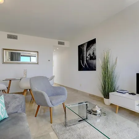 Duquesa Village - 2 Bed/2 Bath With Panoramic Sea Views