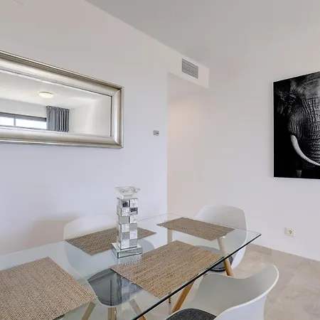 Duquesa Village - 2 Bed/2 Bath With Panoramic Sea Views